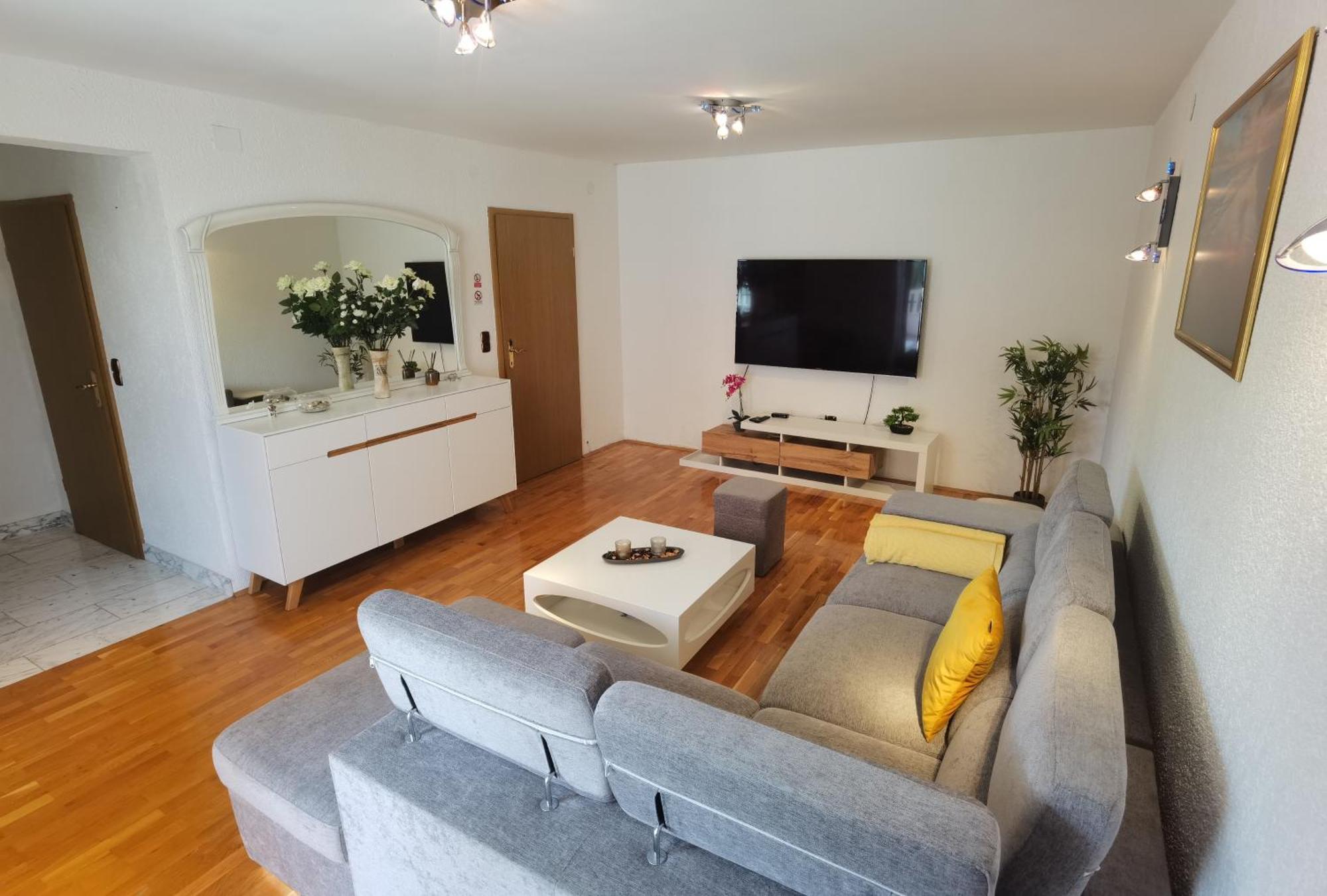 Apartment Azzuro *