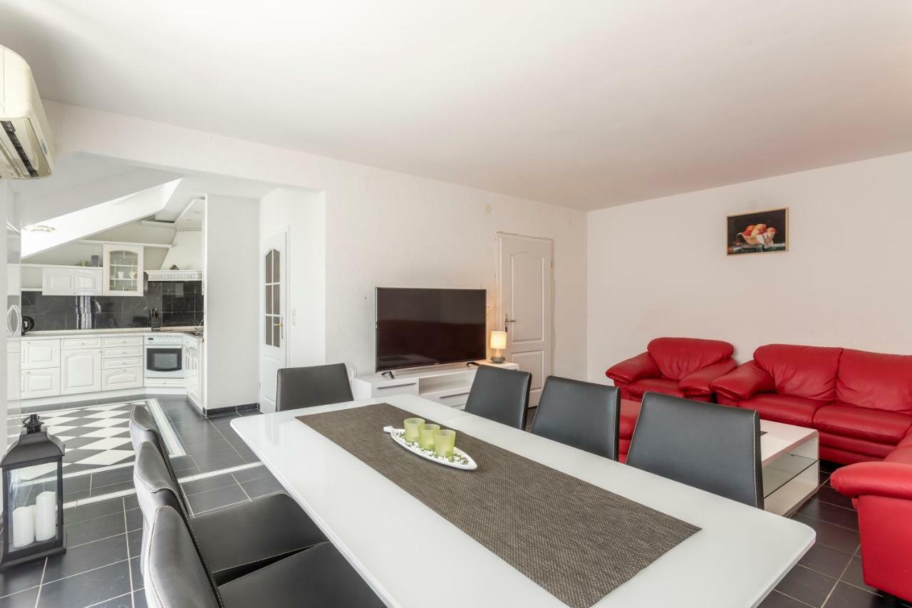 Apartment Azzuro *